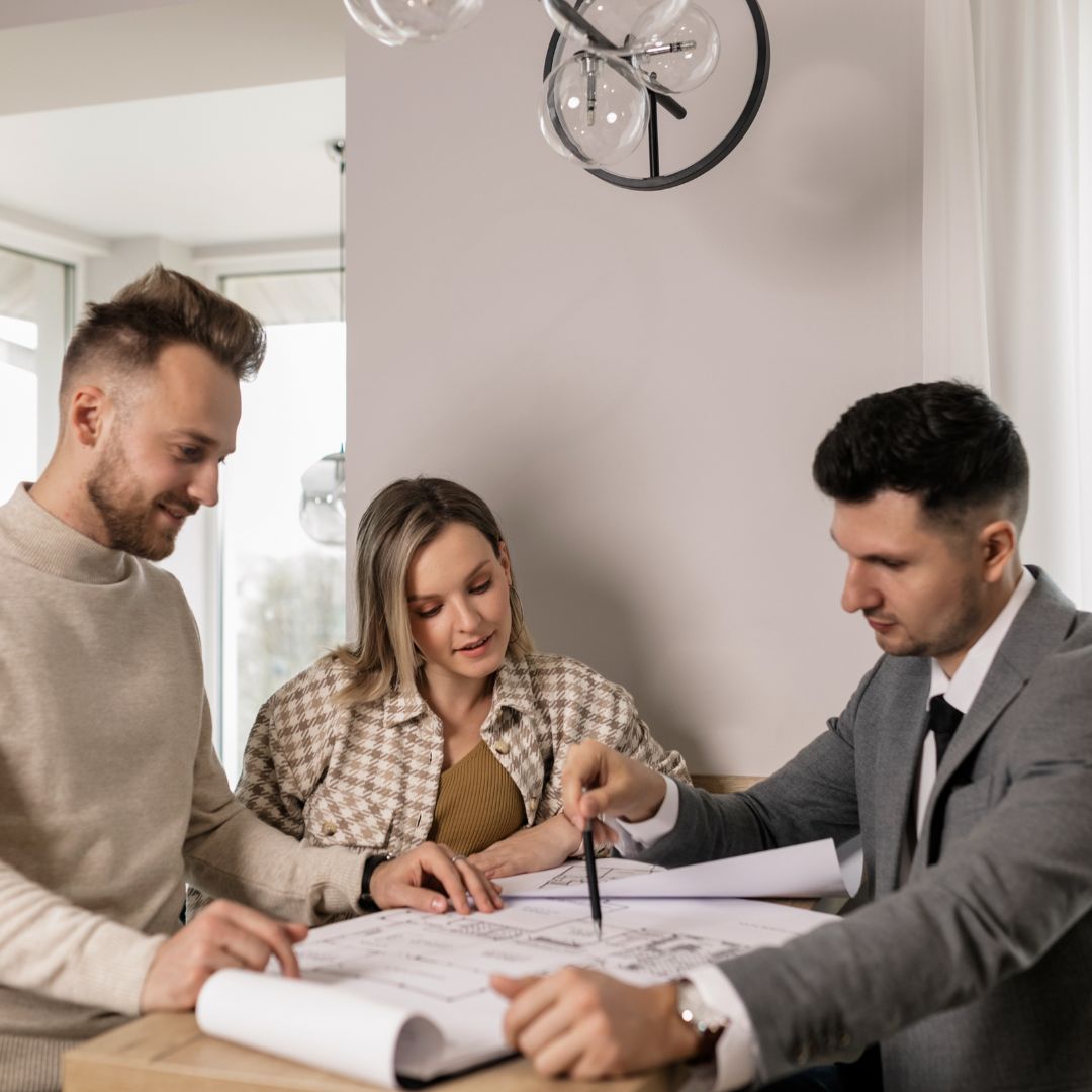 Découvrez les meilleures pratiques pour protéger la rémunération des agents immobiliers dans un marché exigeant.